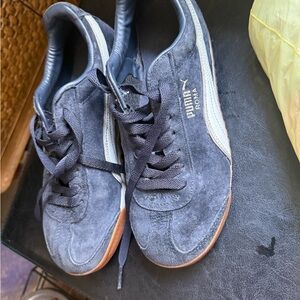 Puma Roma Men's Navy Suede Sneakers